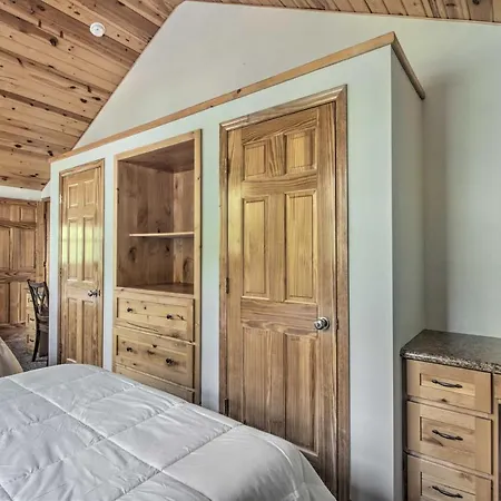 Delightful Isle Retreat With Boat Dock And Slip! Villa